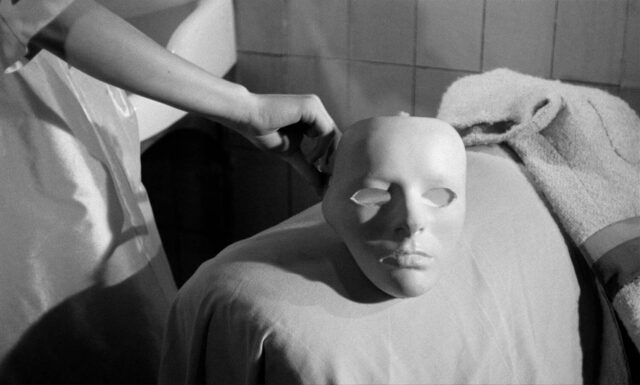 A scene from Eyes Without a Face.